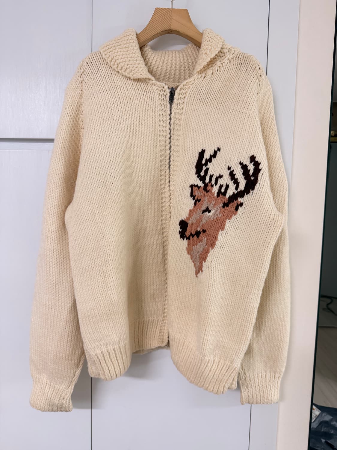 남녀 사슴 패턴 니트 집업 상품이미지1