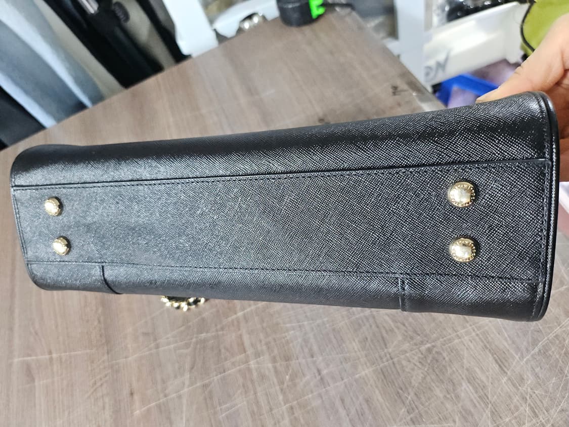 메트로시티 사피아노 가죽 체인 숄더백 상품이미지8