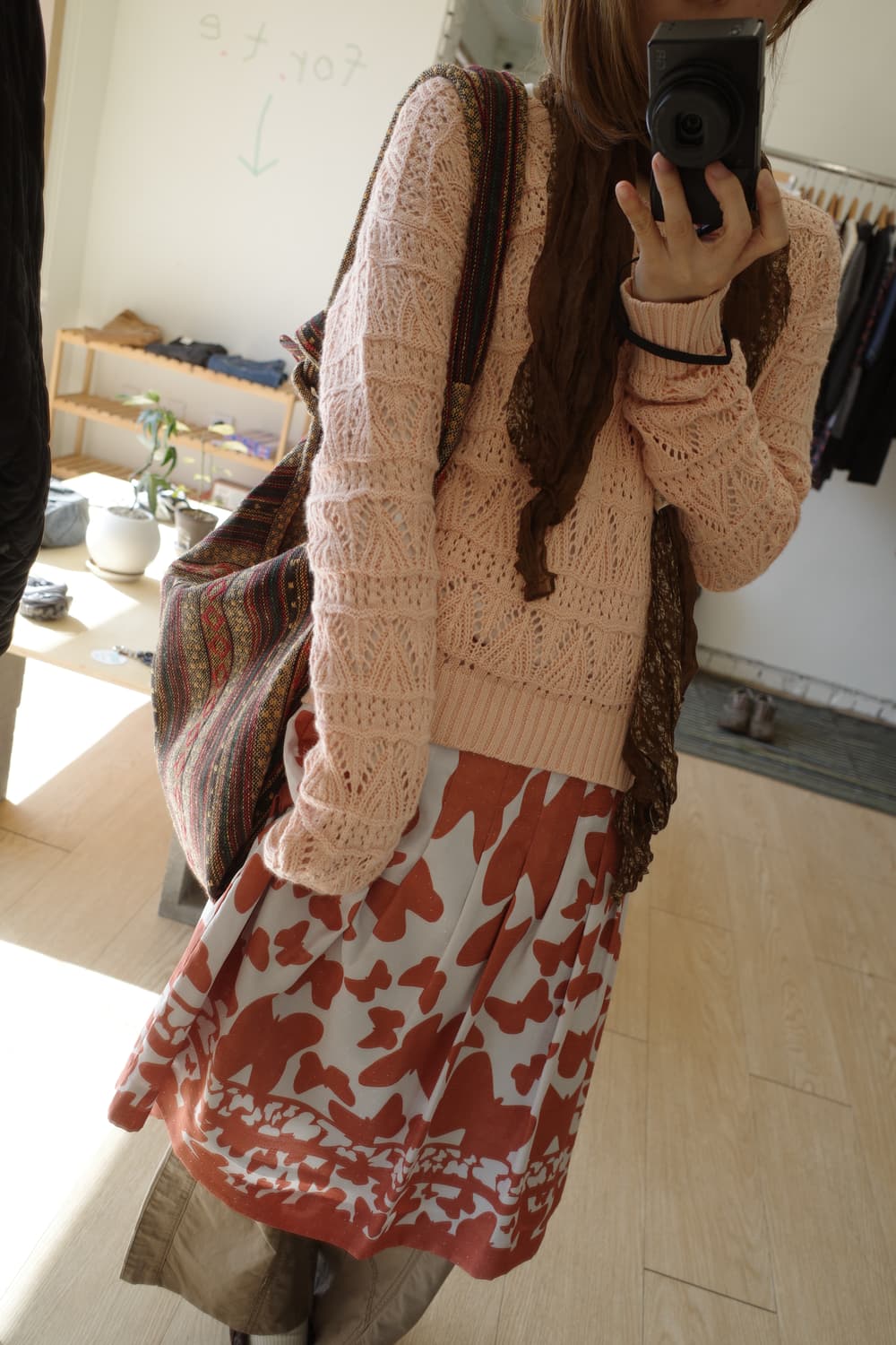 살구색 펀칭 니트  상품이미지7