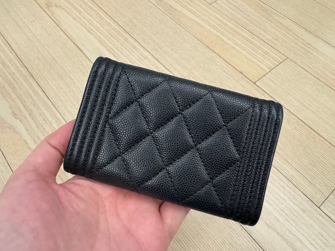 샤넬 보이 똑딱이 카드지갑 캐비어 블랙금장 30번대 상품이미지4