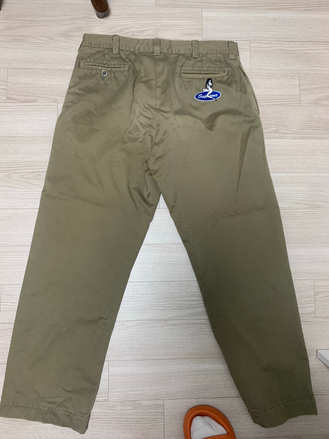 슈프림 핀업 걸 치노팬츠 32 상품이미지3