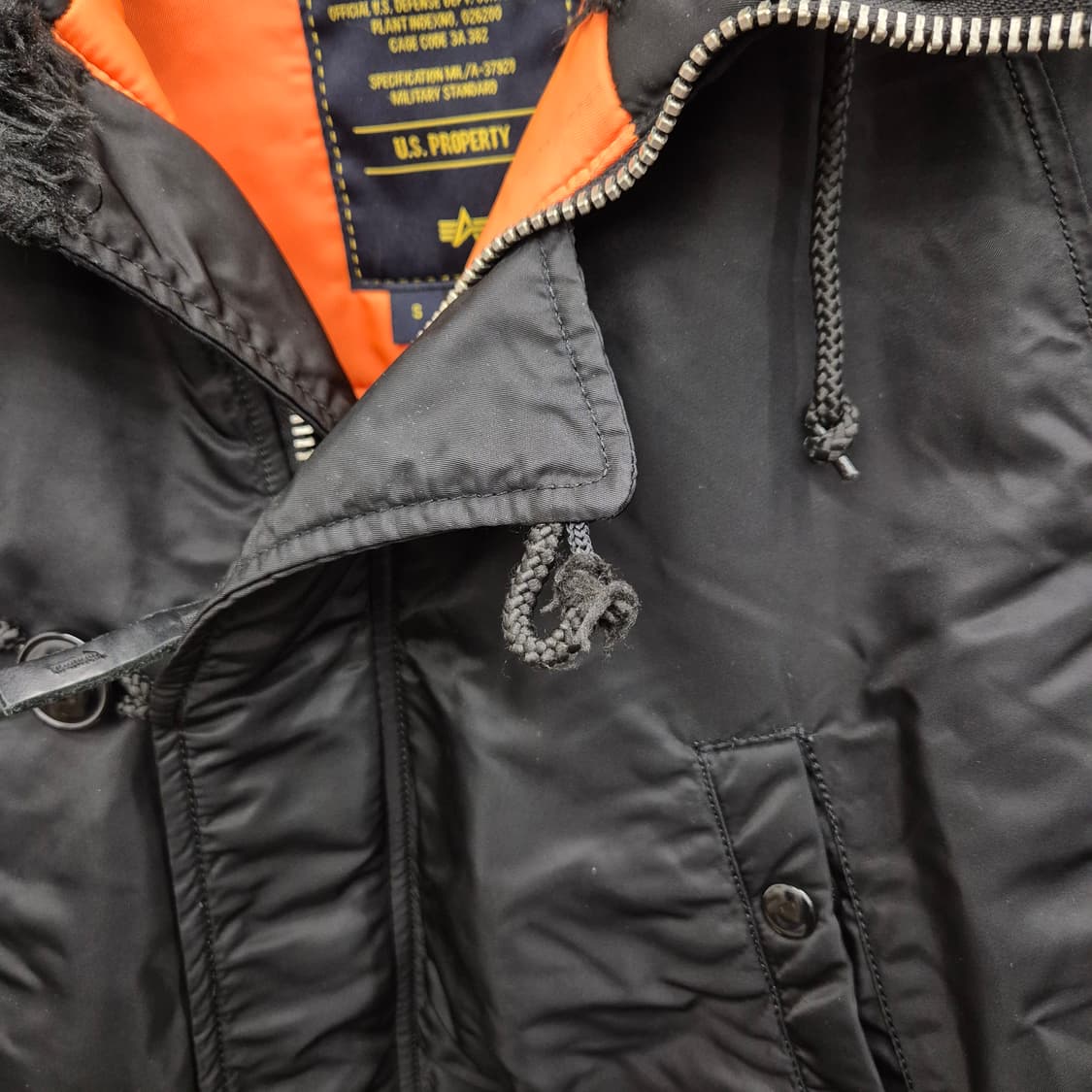 알파인더스트리 N3B 블랙 후드 패딩  S 상품이미지3