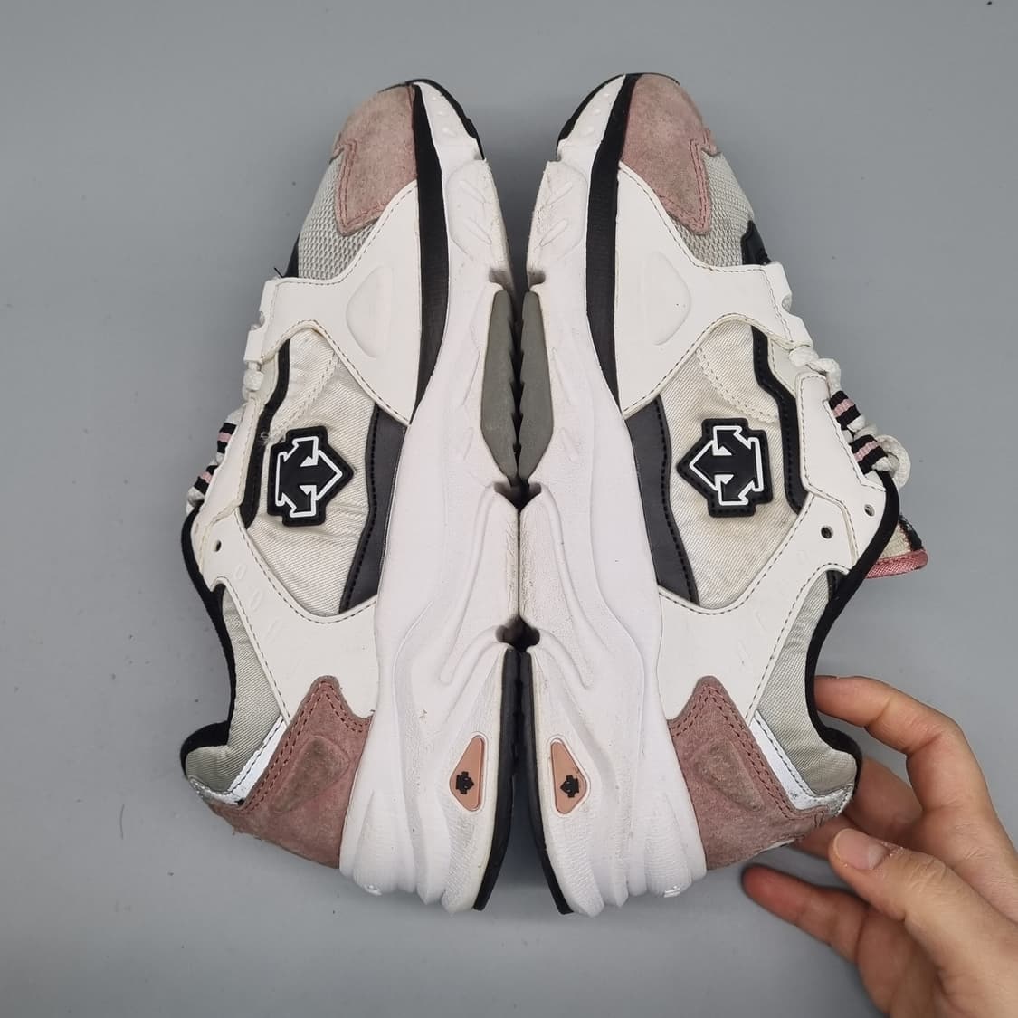 데상트 시티점프 핑크 스니커즈 250 상품이미지5