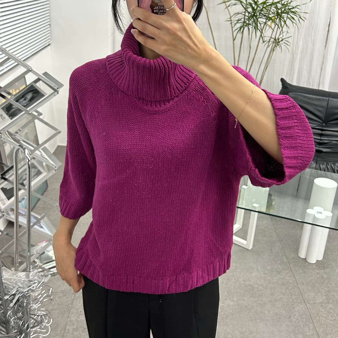 유니클로 5부 소매 터틀넥 스웨터 상품이미지1