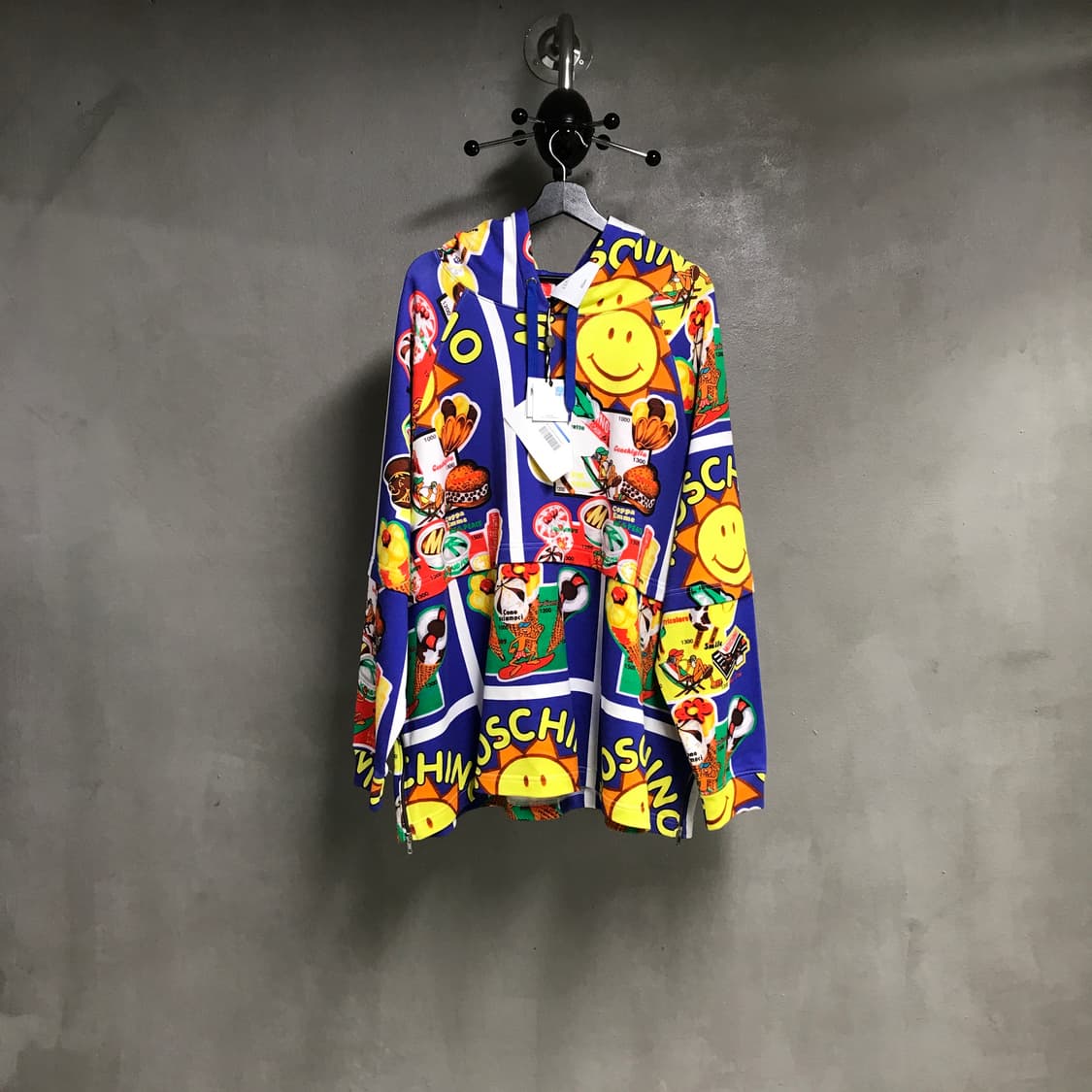 모스키노 패턴 후드티 새상품 50 상품이미지1