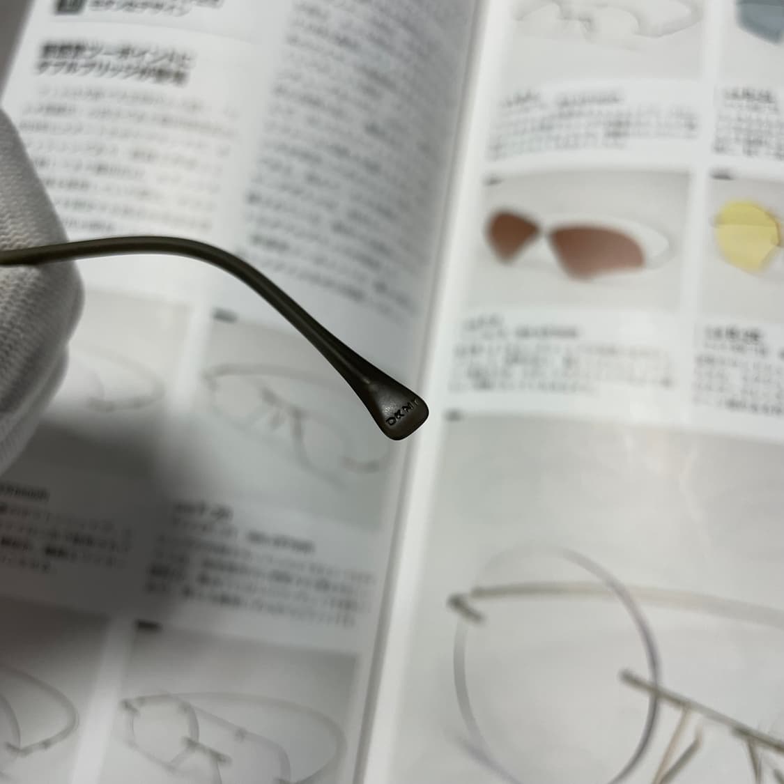 DKNY 도나카란뉴욕 티타늄 실버 빈티지 안경 47 상품이미지7