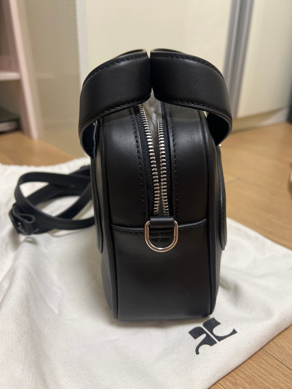 꾸레쥬 루프 백 상품이미지2