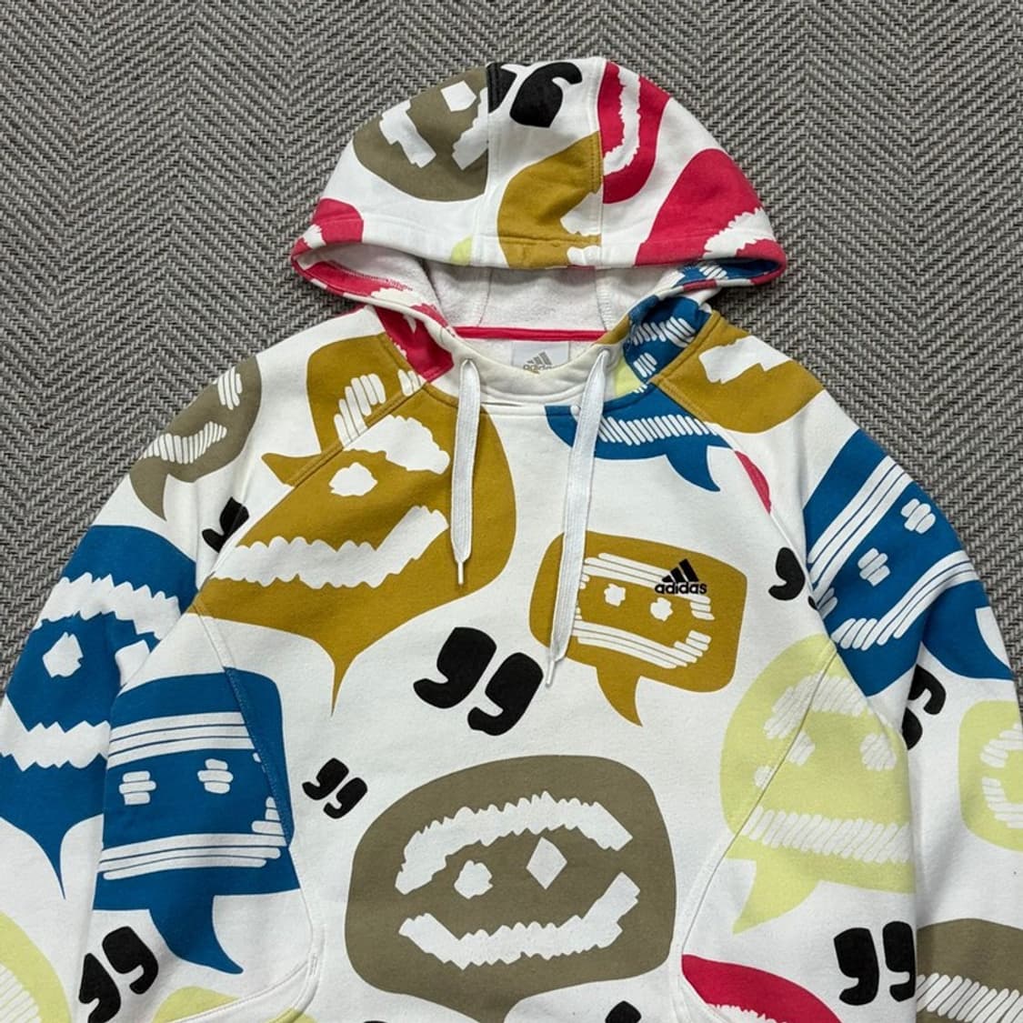 아디다스 그래픽패턴 후드티 v2324 상품이미지3