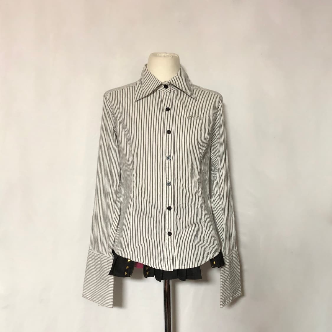 오버 커프스 스트라이프 셔츠 상품이미지5