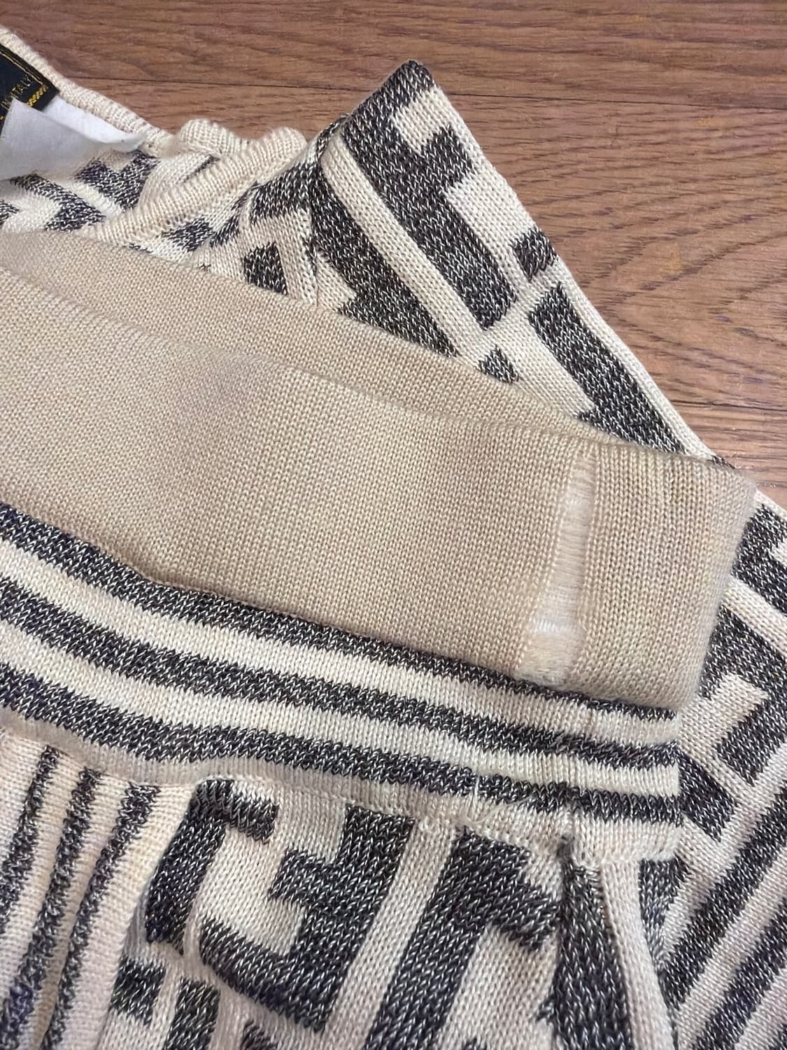 펜디 로고 패턴 니트 셋업  상품이미지9