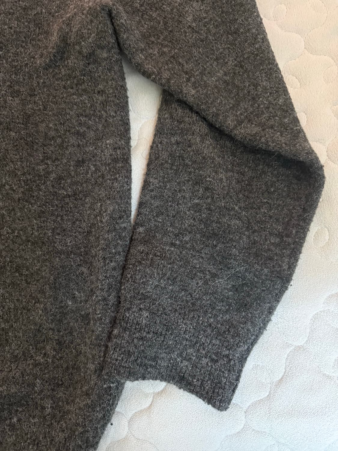 벨리에 카라 니트 판매합니다! (차콜그레이 | L사이즈) 상품이미지5
