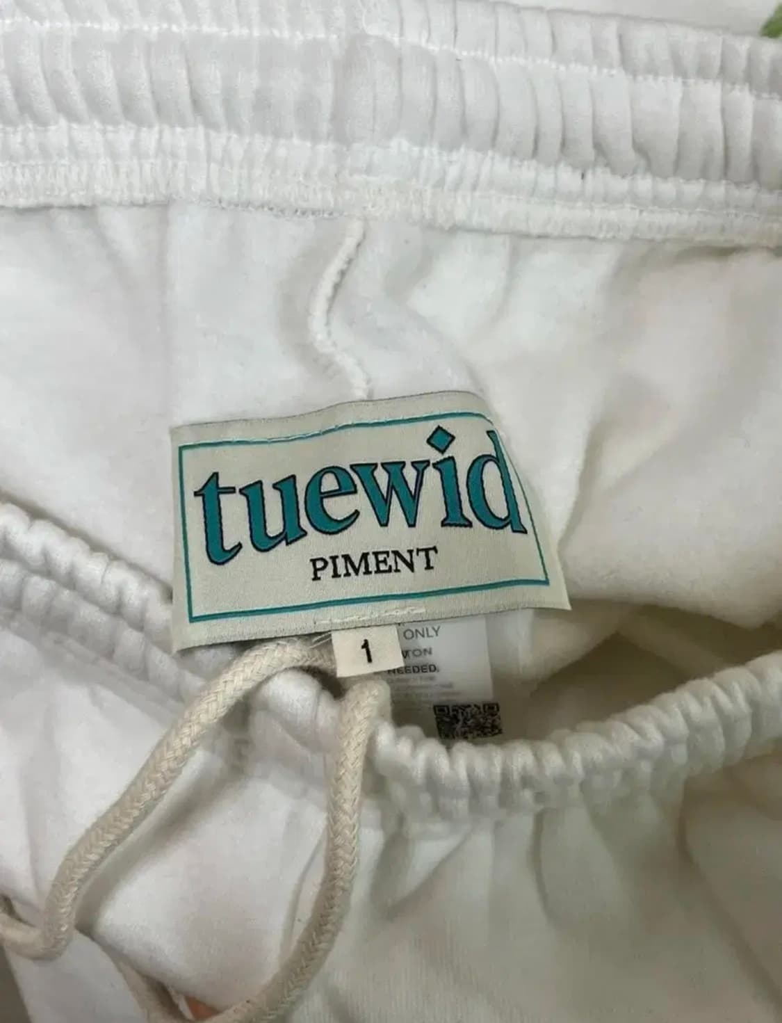 Tuewid 투위드 뉴진스 하니 바지 상품이미지4