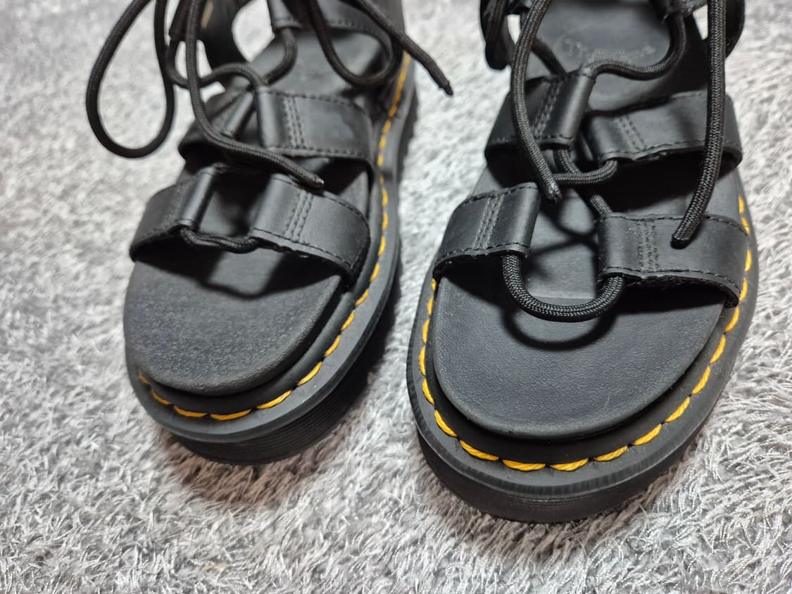 닥터마틴 나틸라 샌들 UK4 상품이미지8