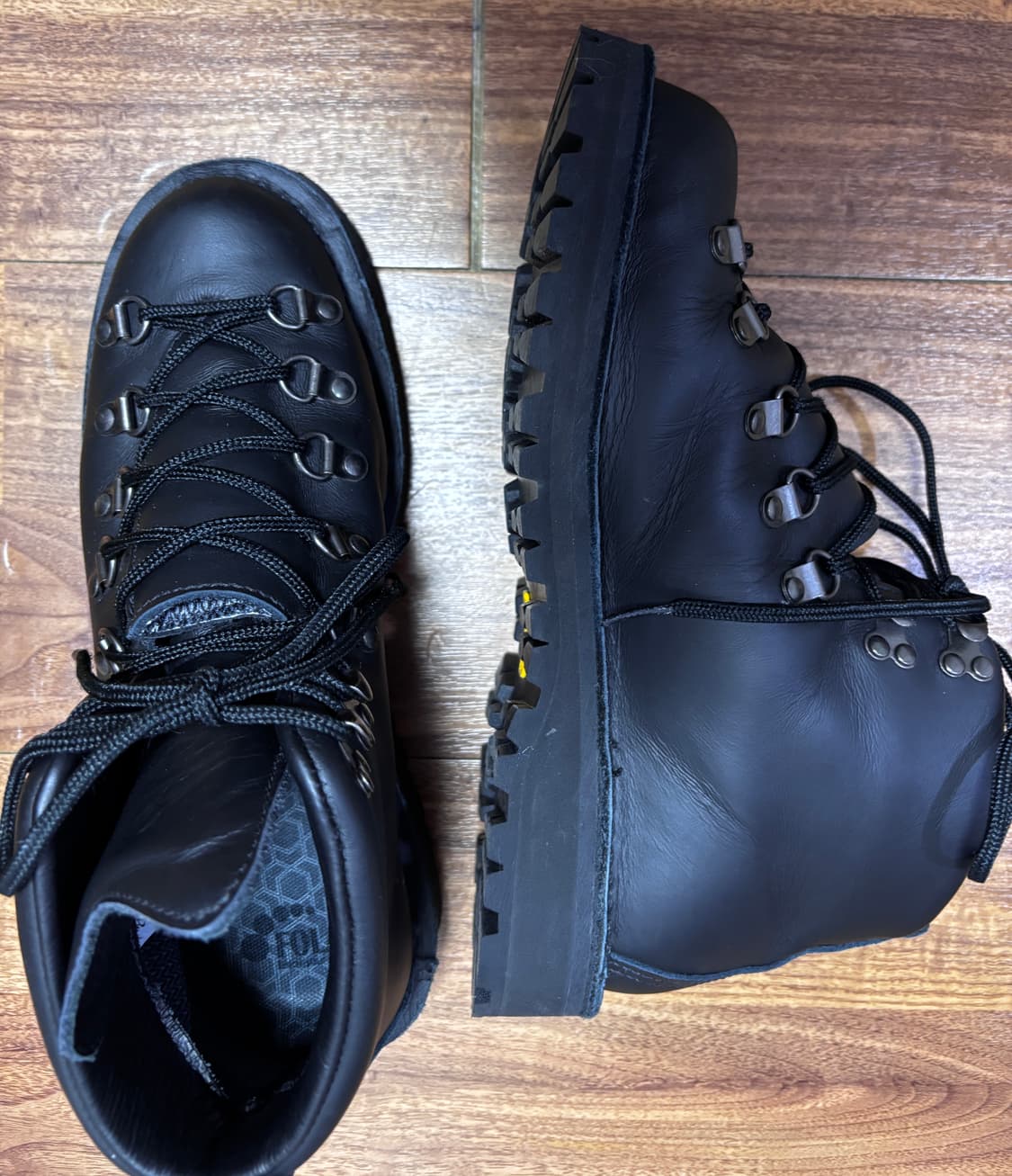 대너 마운틴 라이트 블랙 상품이미지1