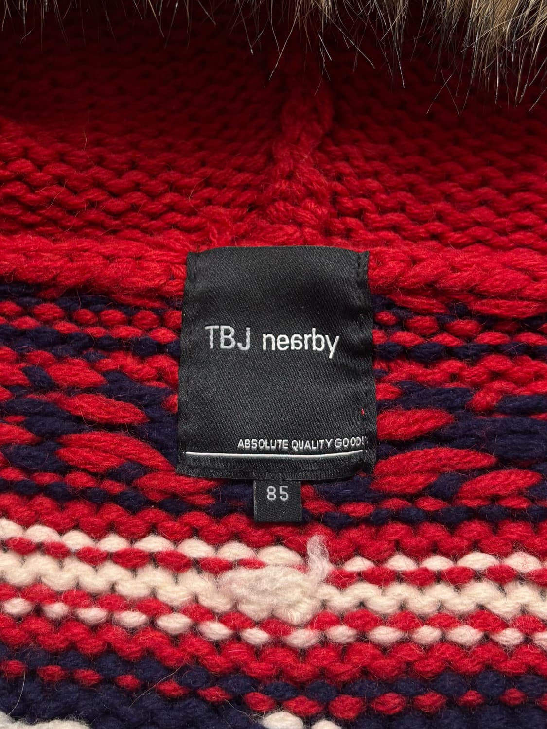 TBJ 레드 노르딕 퍼 후드 니트 집업 상품이미지6