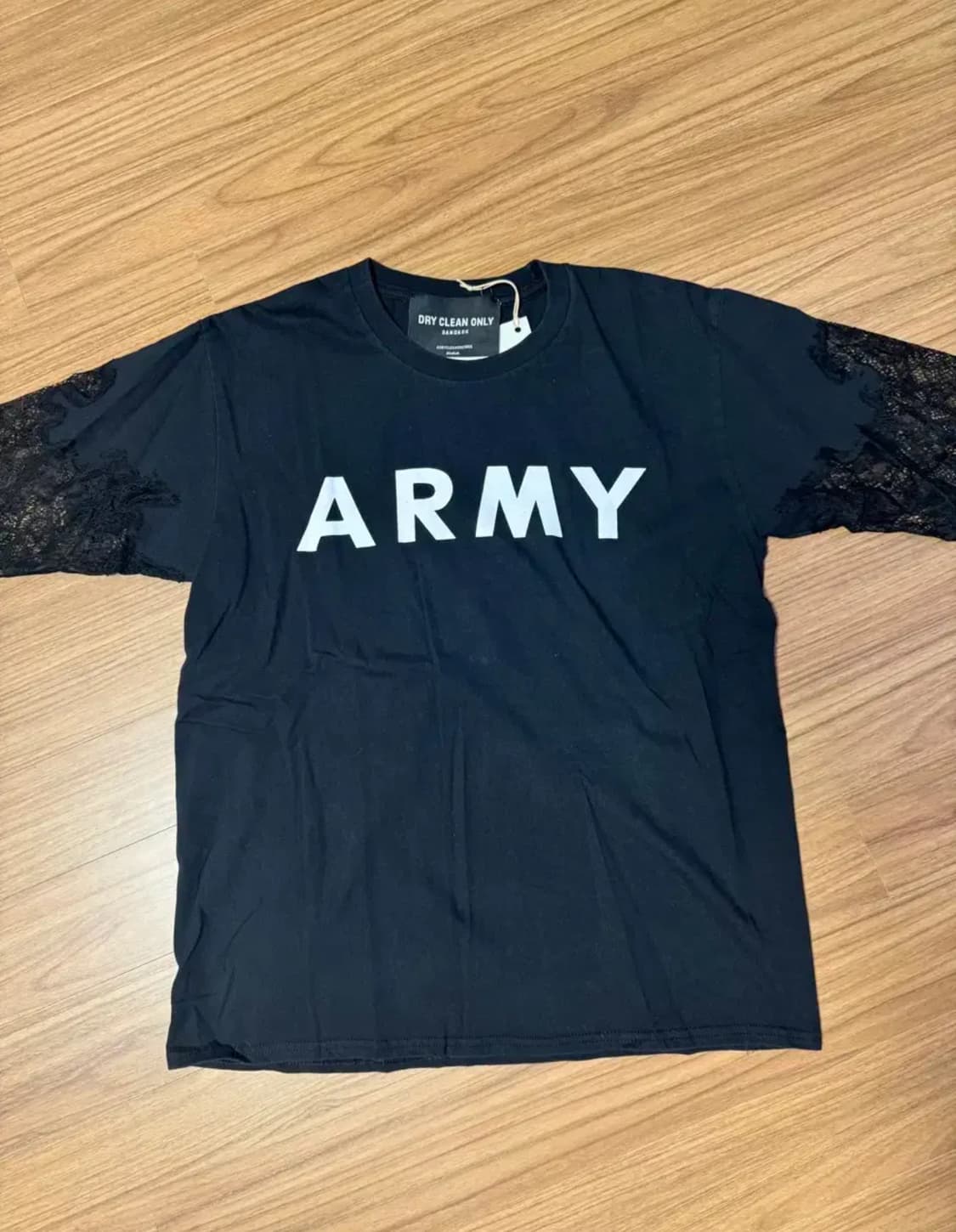 새제품 헤드투토 넘버프로젝트 드라이클린 온리 army 레이스 반팔 티셔츠 상품이미지1