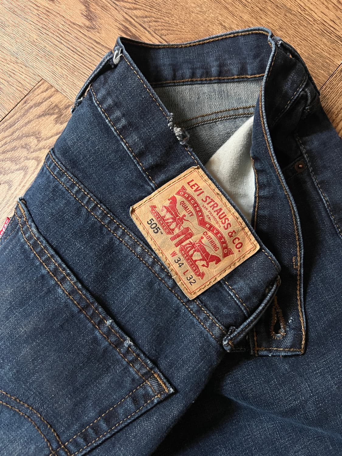 [34]리바이스 505 다크블루 워싱 생지 데님 팬츠 상품이미지5