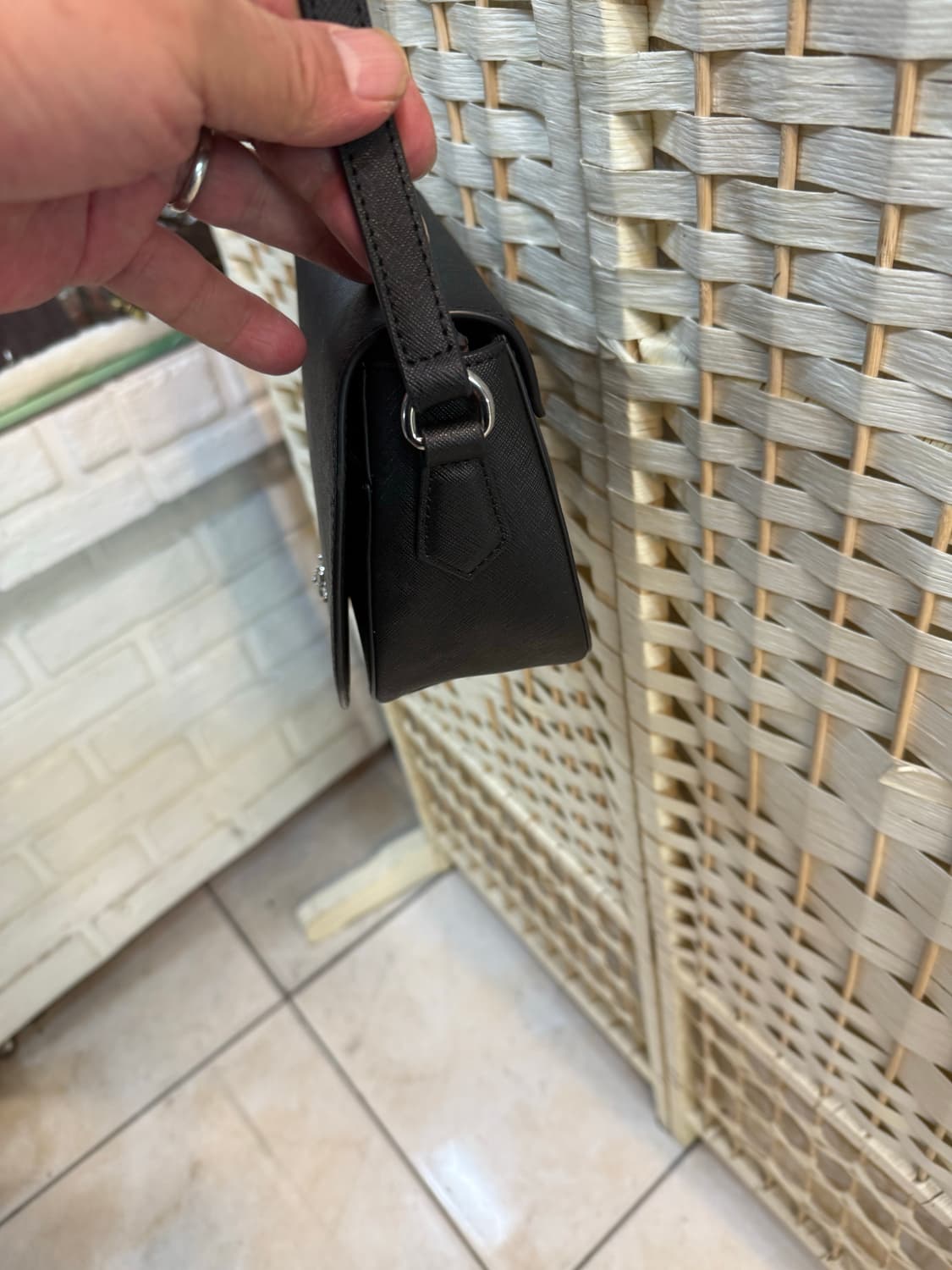 정품 비비안웨스트우드 크로스백 팝니다 상품이미지3