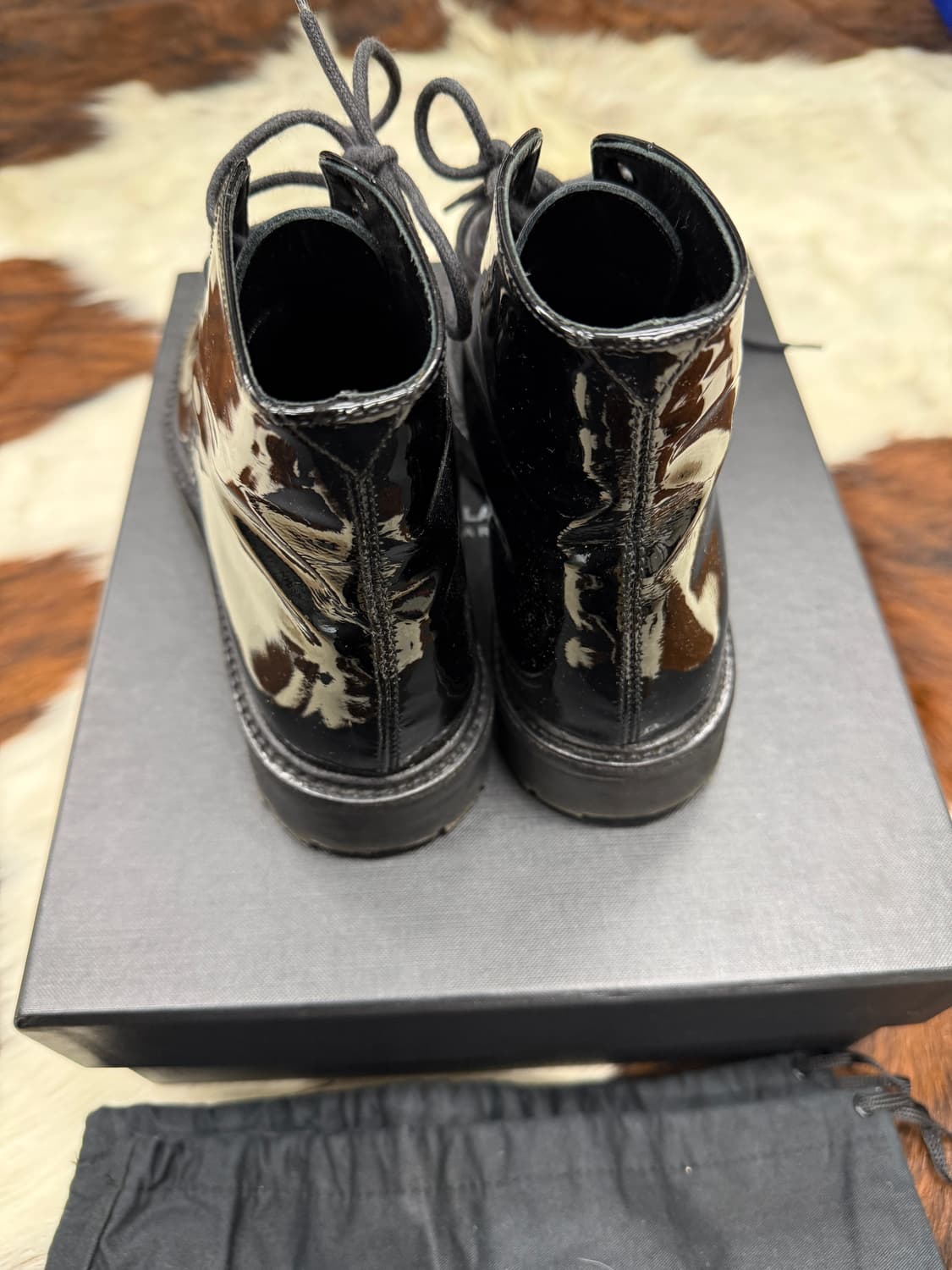 생로랑 페이턴트 워커 부츠 상품이미지5