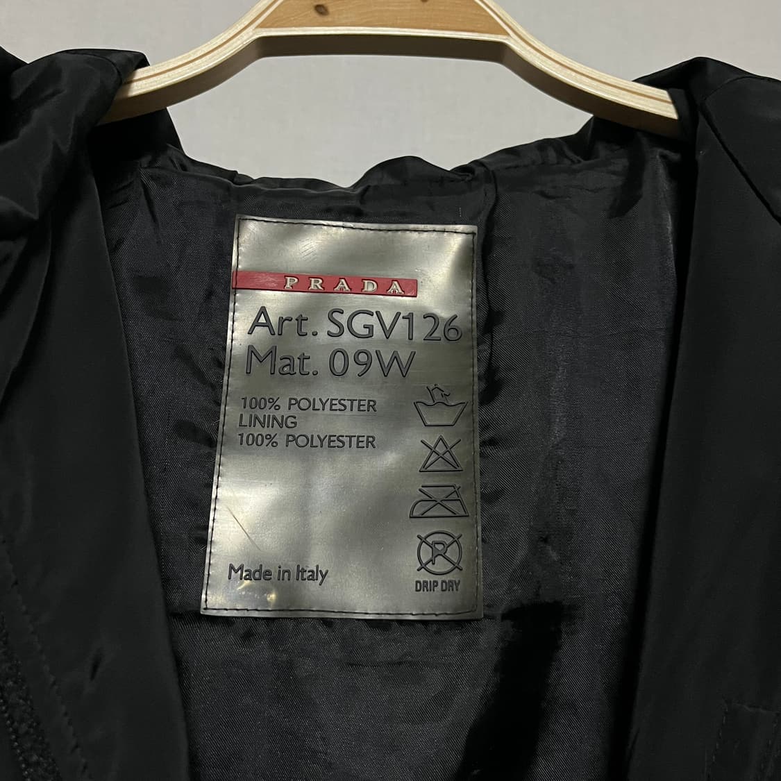 프라다 블랙 후드 바람막이 자켓 XL 상품이미지3