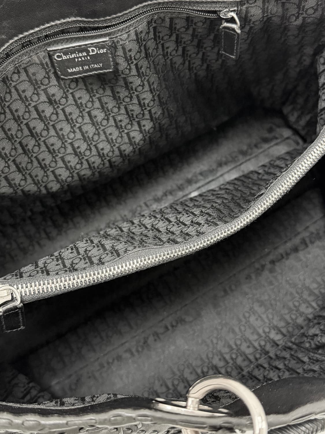 디올 소프트 레더 스티치 까나쥬 쇼퍼백 상품이미지8