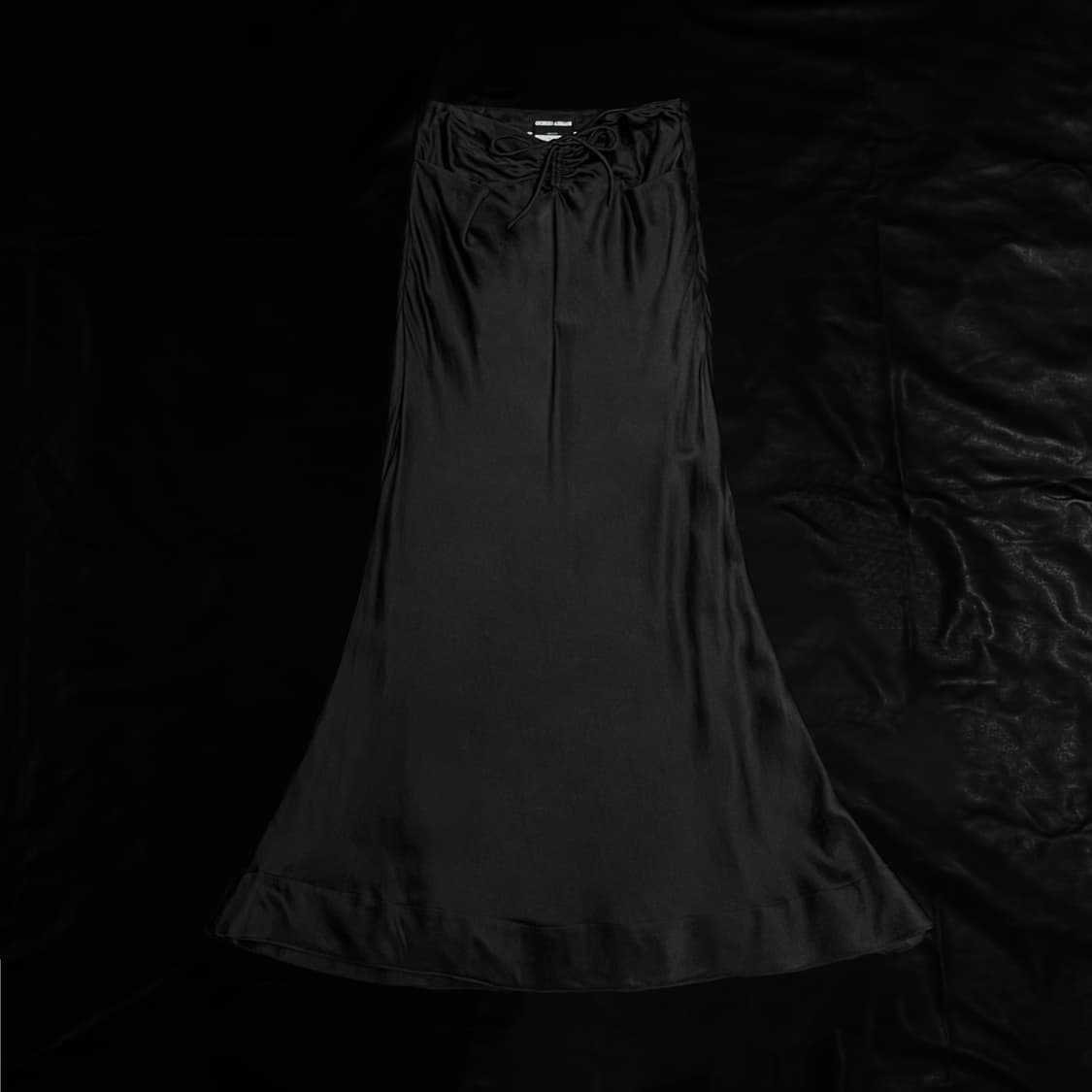 조르지오 아르마니 실크 블랙스커트 상품이미지1