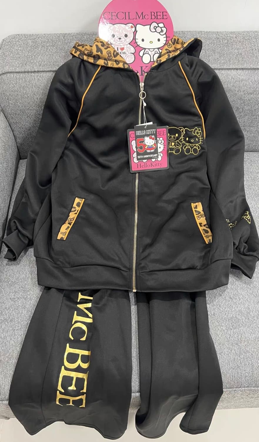 새상품) 세실맥비 헬로키티 50주년 돈키호테 호피 키티 저지 트레이닝 상품이미지1