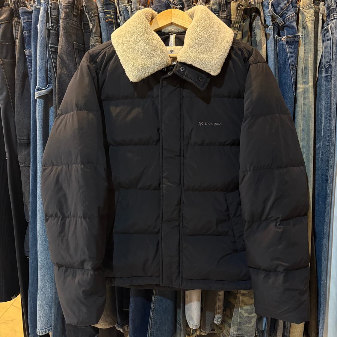 스노우피크 카라 부클넥 헤비 다운 자켓 상품이미지2