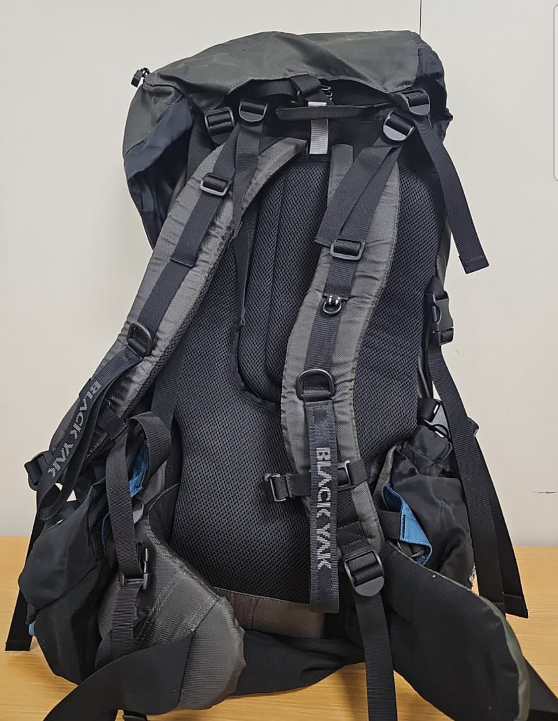 블랙야크 정품 105리터 특대형 배낭 등산배낭 팝니다  상품이미지3
