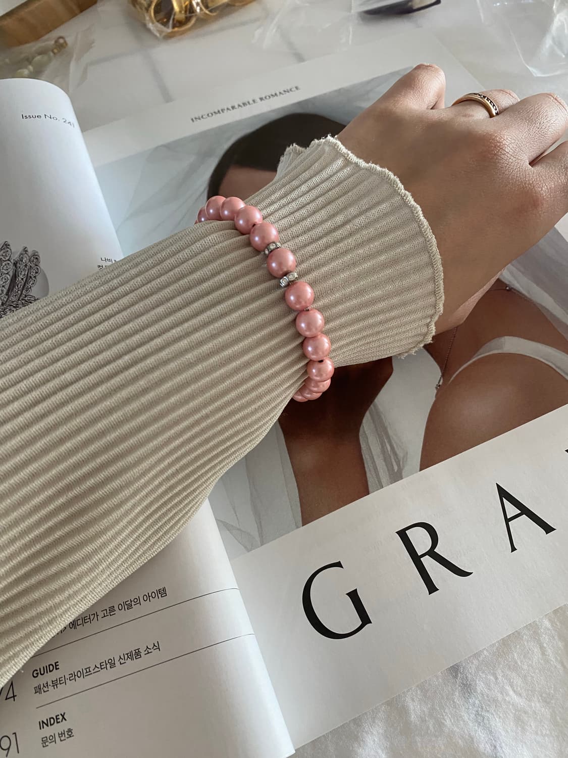 핑크 자석형 진주구슬 팔찌 상품이미지3