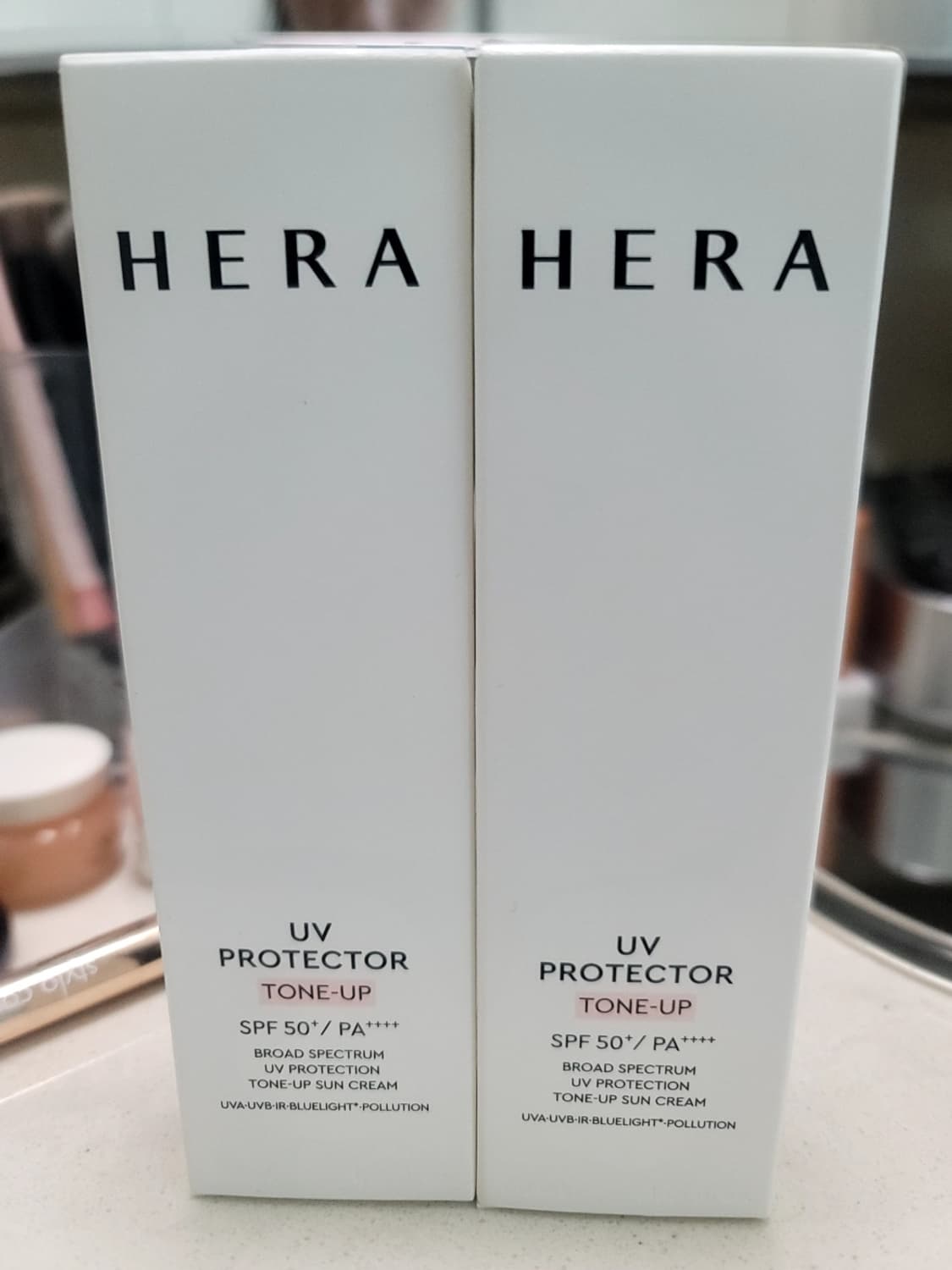 헤라(2개일괄)UV 프로텍터 톤업 선크림 SPF50+ 상품이미지1