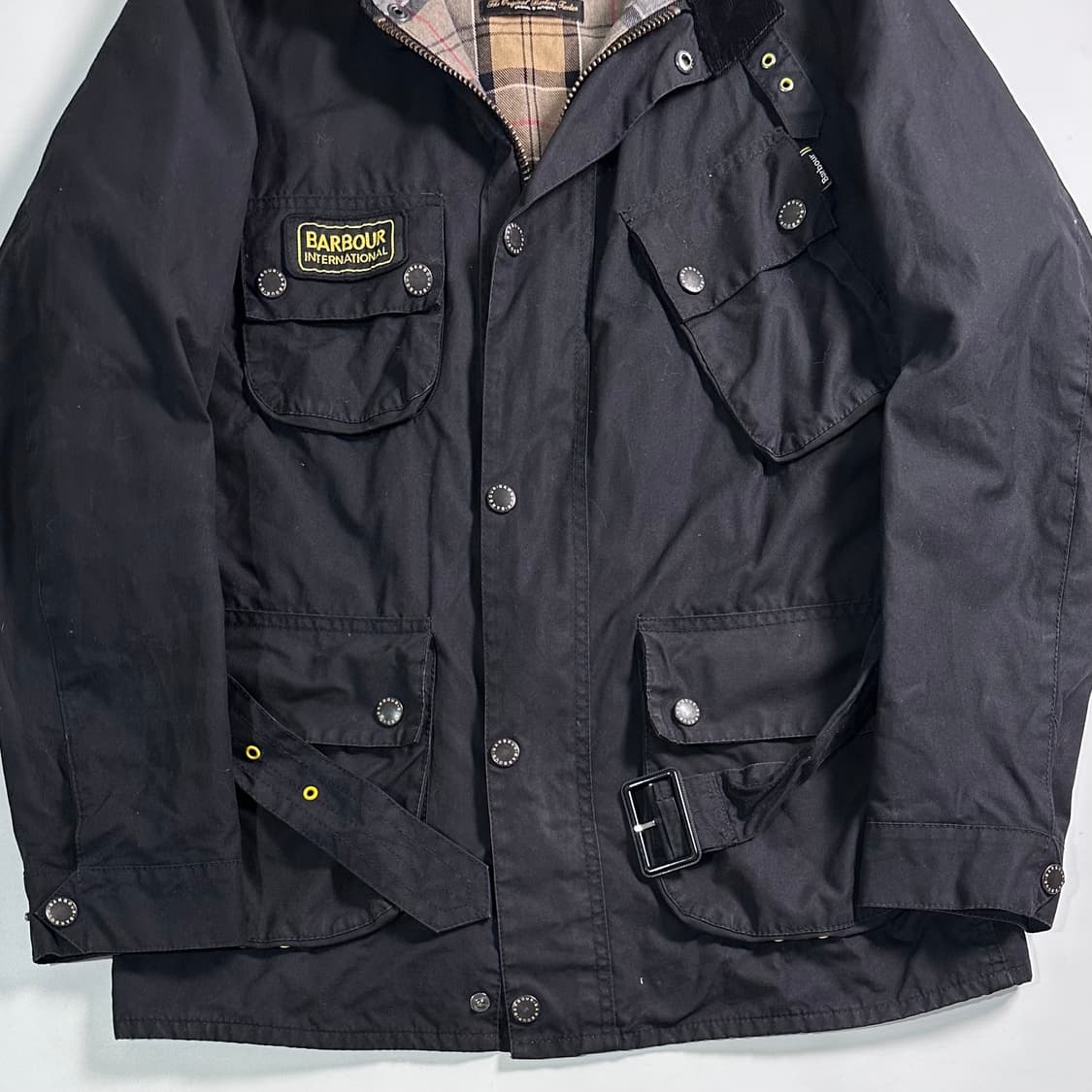 바버 인터네셔널 왁스 벨티드 자켓 상품이미지5