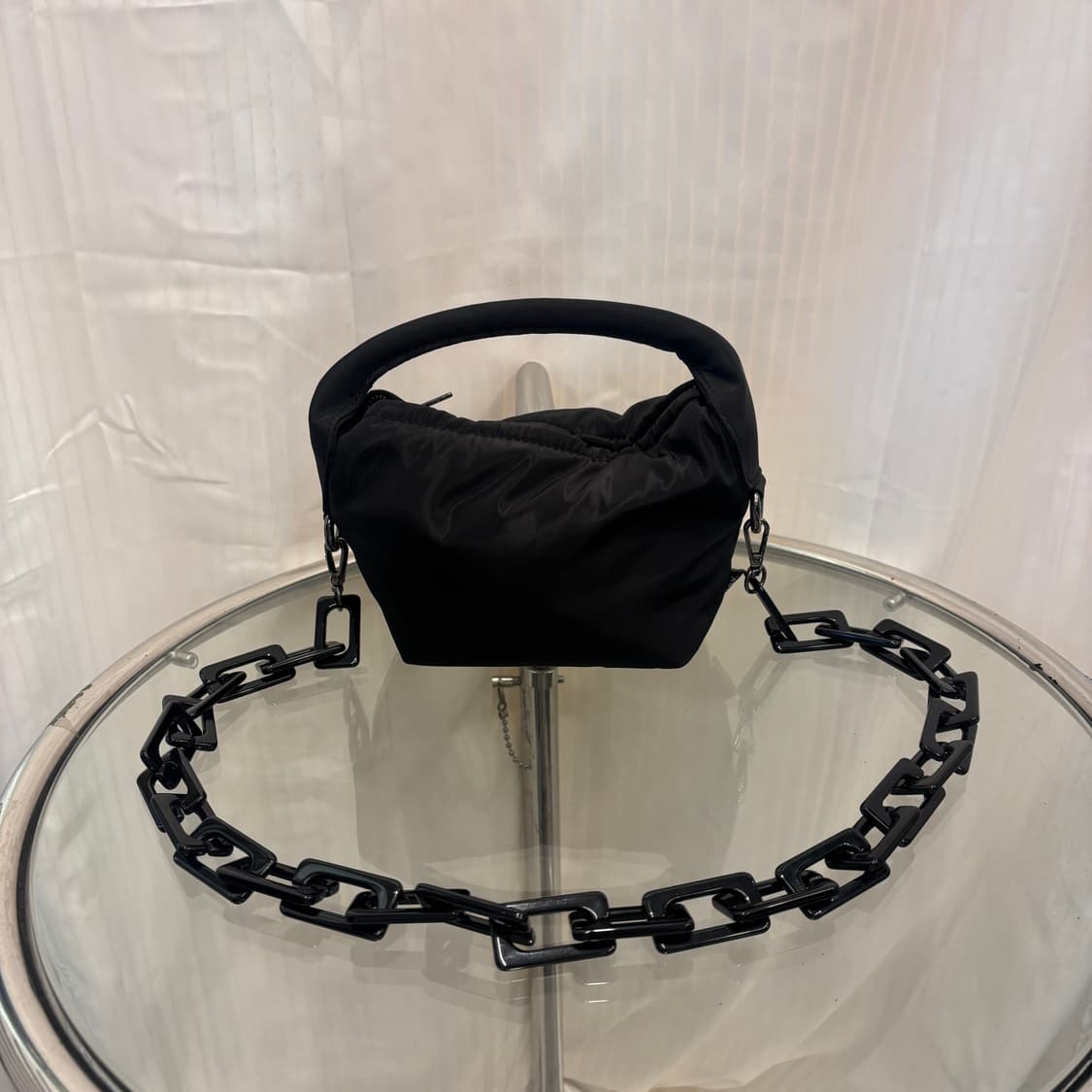  Hvisk 비스크 비건 나일론 토트백      상품이미지1