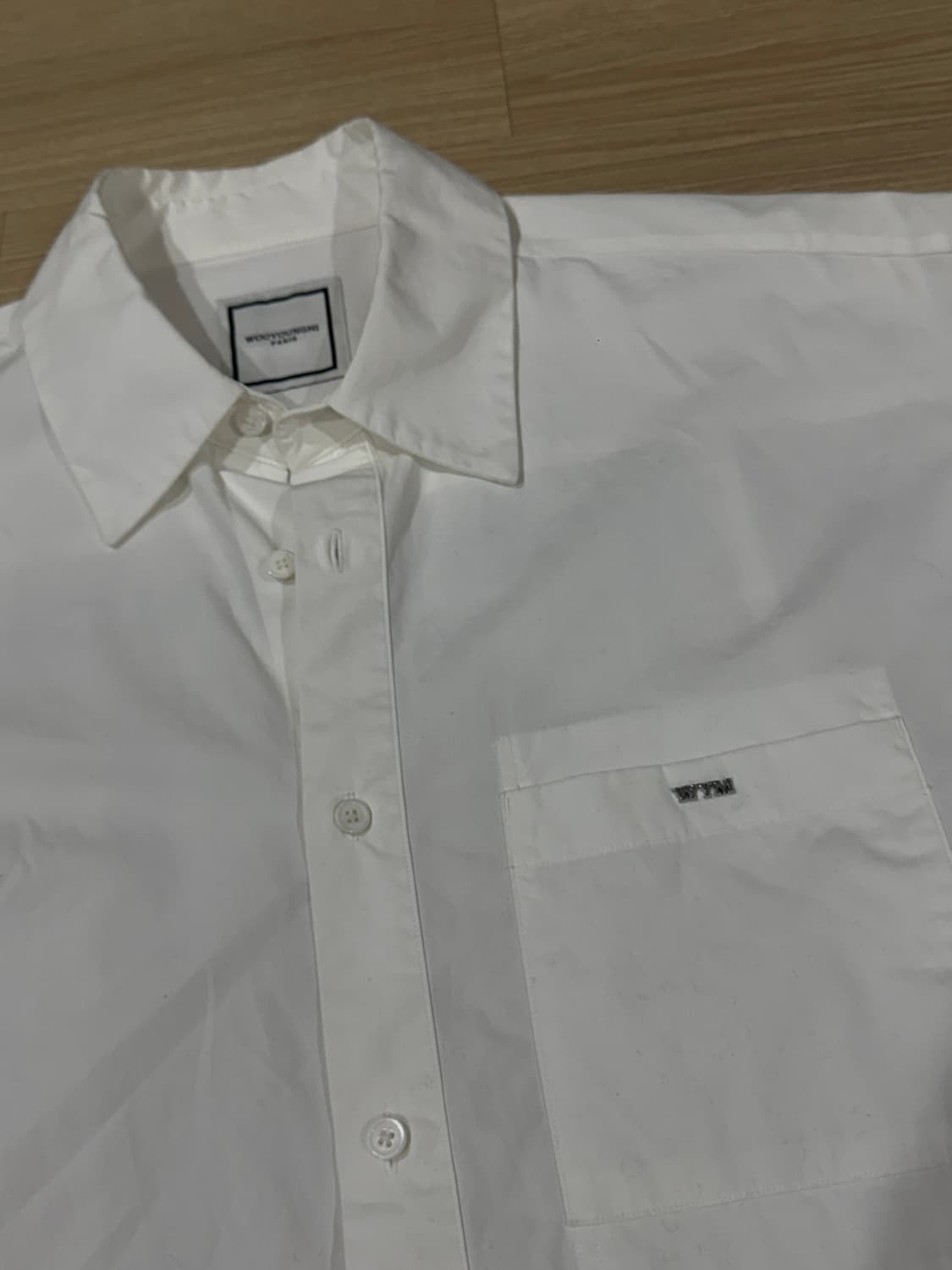 [50] 우영미 22FW 백로고 셔츠 화이트 상품이미지3