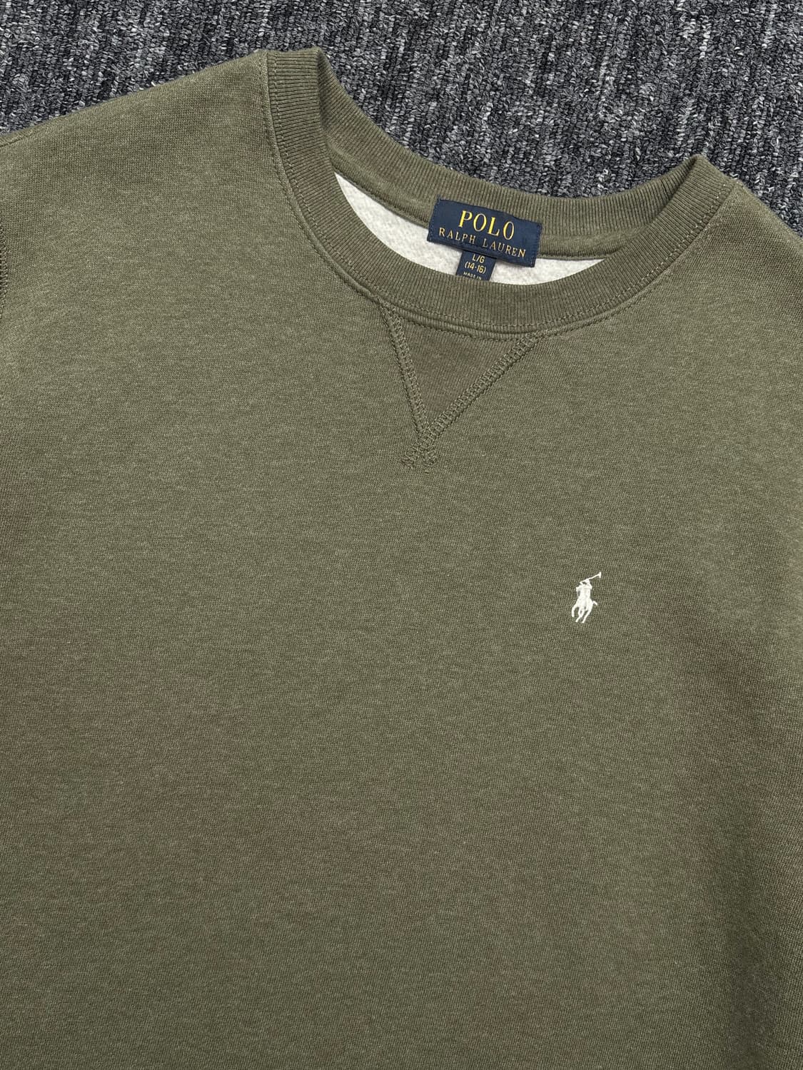 폴로 카키 맨투맨 상품이미지4