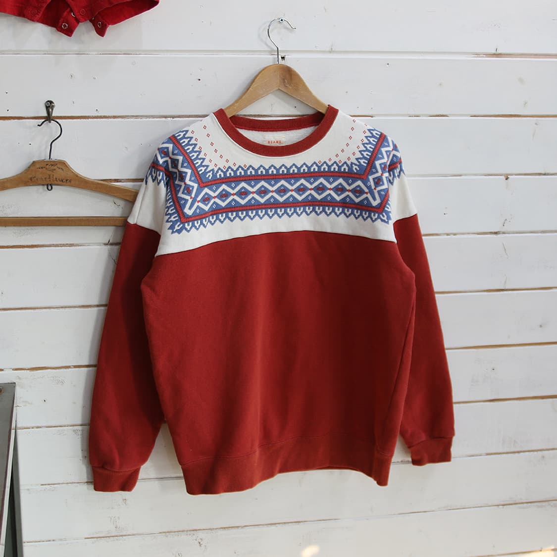 (착용컷) BEAMS 스노우 패턴 스웻 셔츠 (남성용 100) 상품이미지1