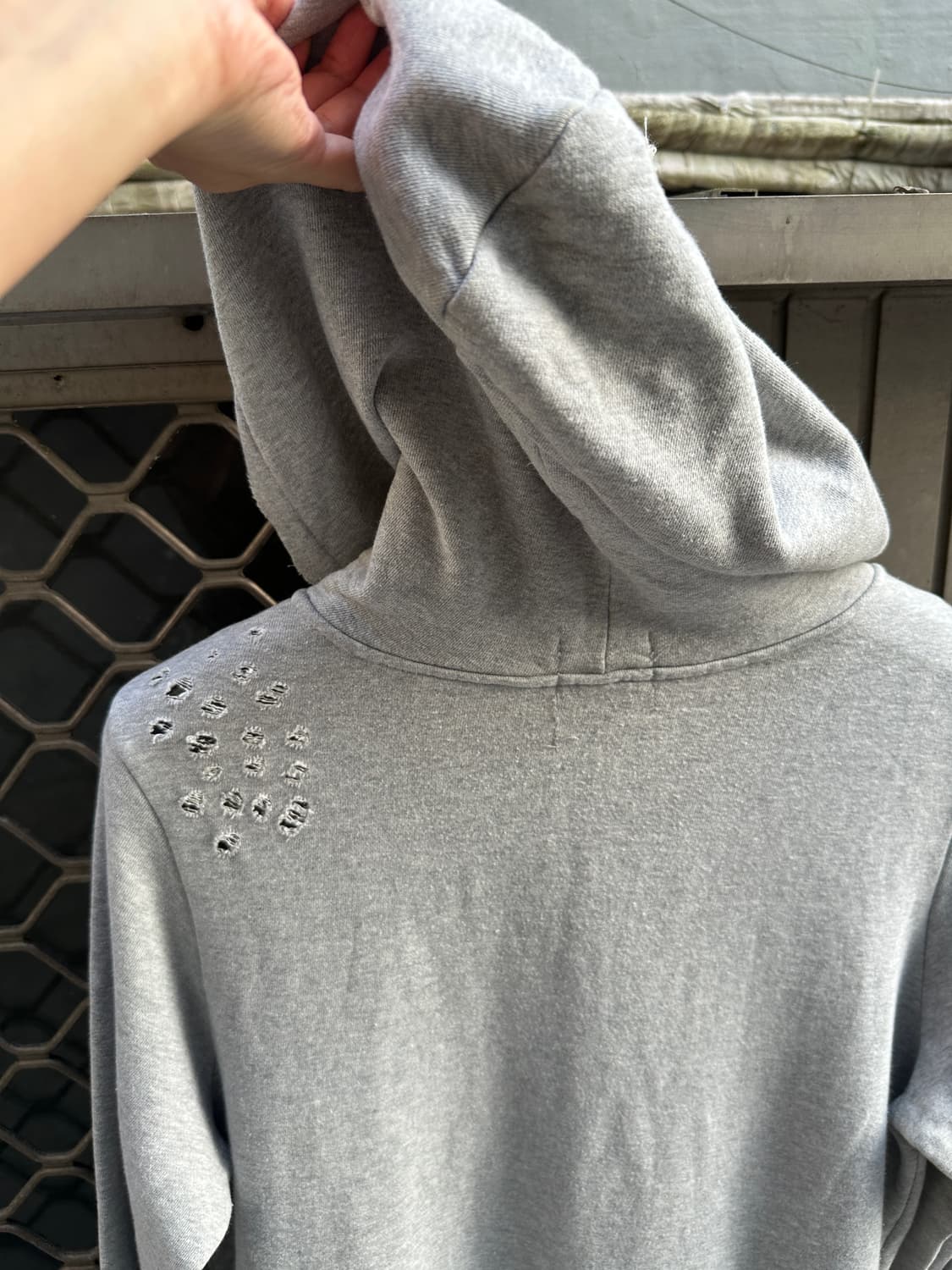 Distressed cut line 2way hood gray 상품이미지8