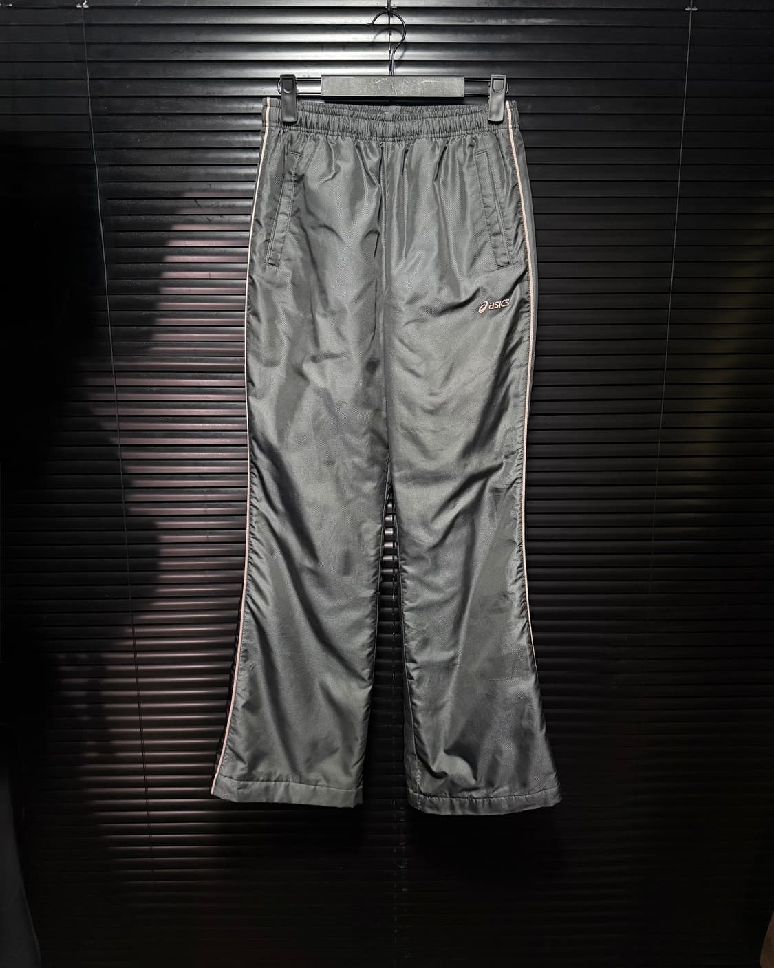 아식스 메탈릭 실버 핑크 우븐 트랙 와이드 일본 사이드 라인 고프코어 L 상품이미지2