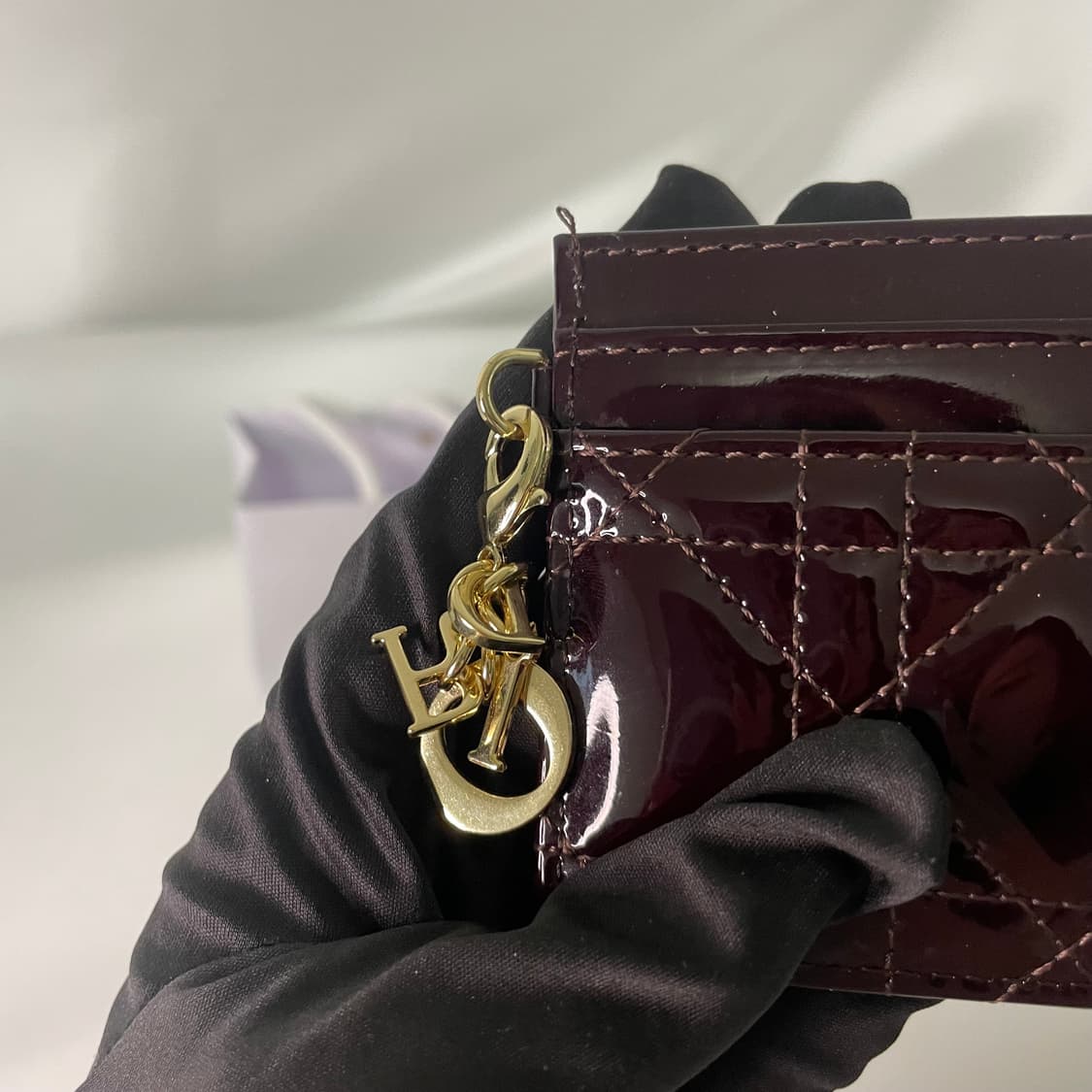 디올 레이디 페이던트 카드지갑 버건디 S급 상품이미지8