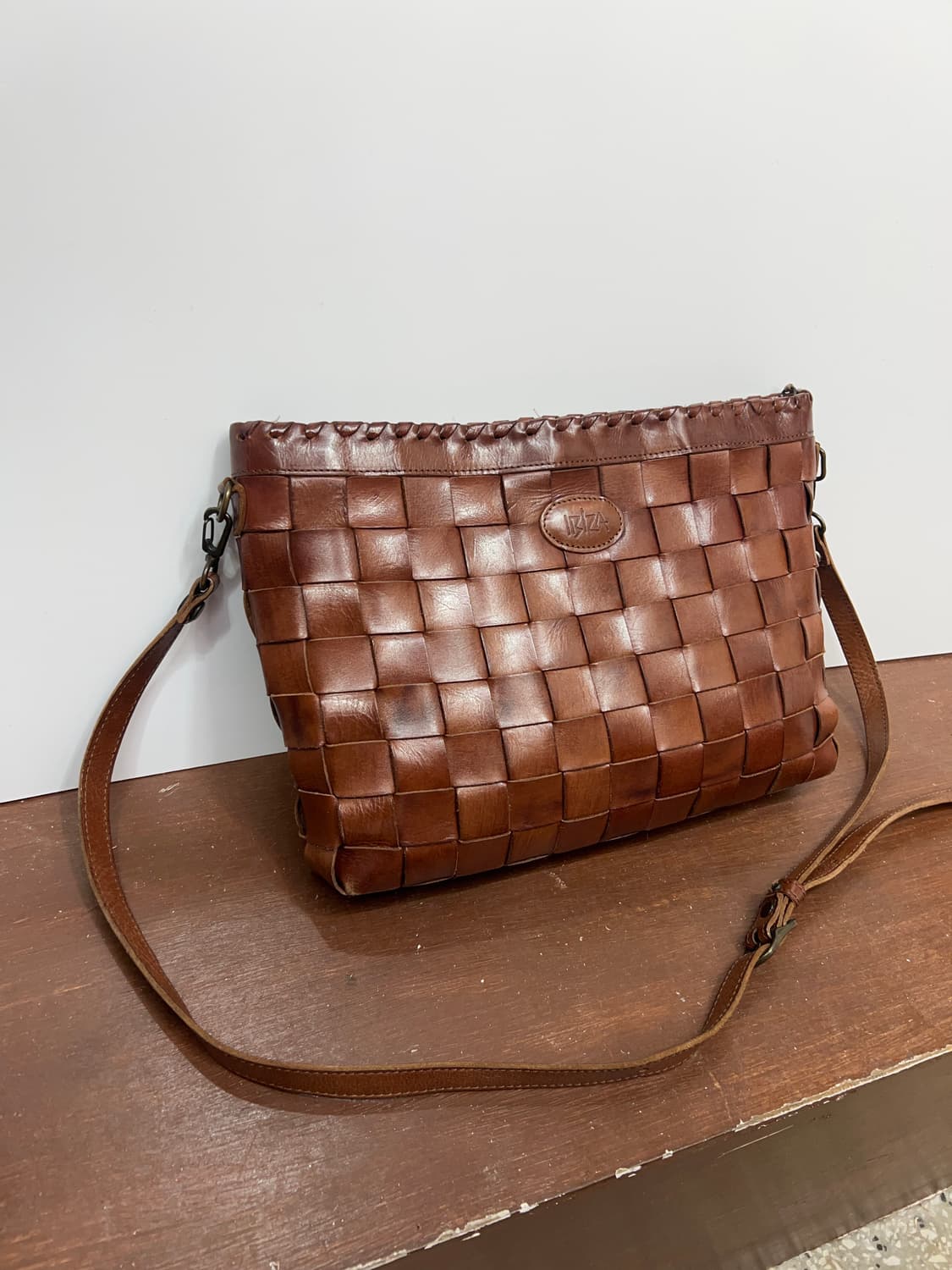 IBIZA Leather Woven Shoulder Bag 상품이미지1