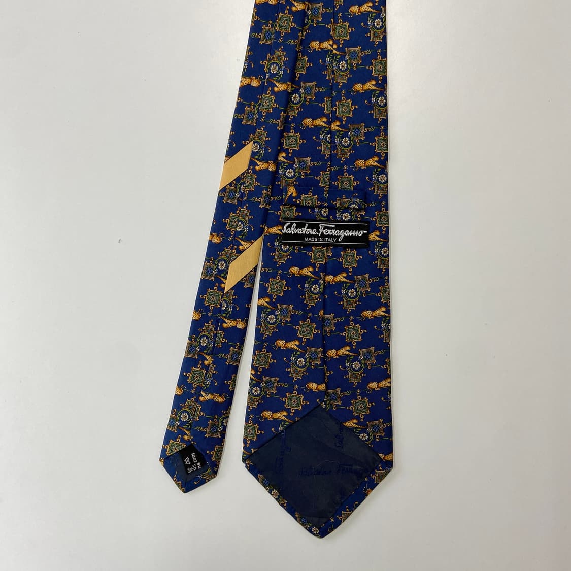 페레가모(Ferragamo) 명품 정품 넥타이 상품이미지3
