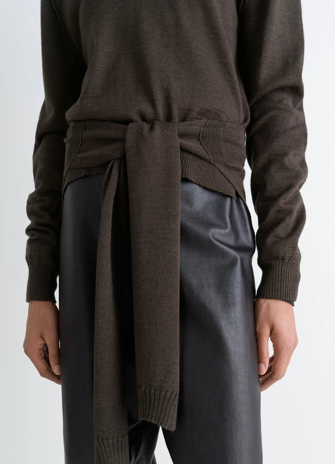 [XS,S,M]르메르 25fw 트롱프 뢰유 크루넥 니트/다크 카카오 상품이미지3
