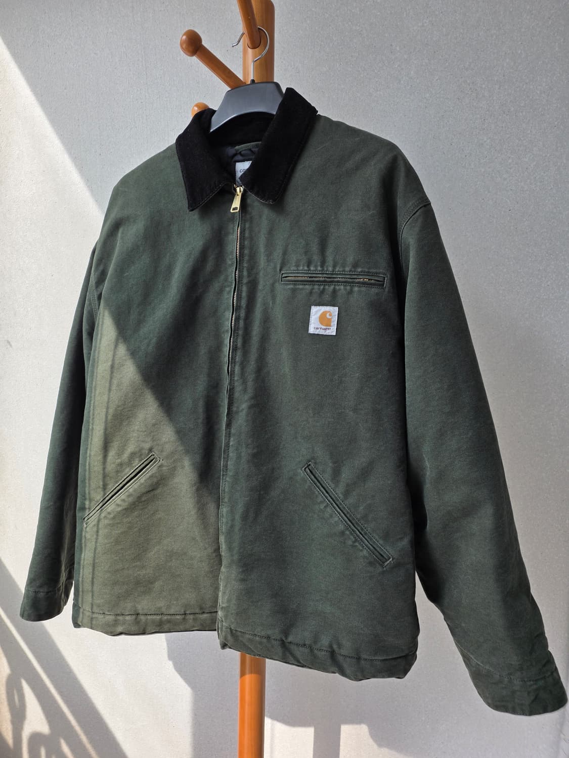 칼하트 WIP OG 디트로이트 자켓 올리브 블랙 스톤 캔버스 상품이미지1