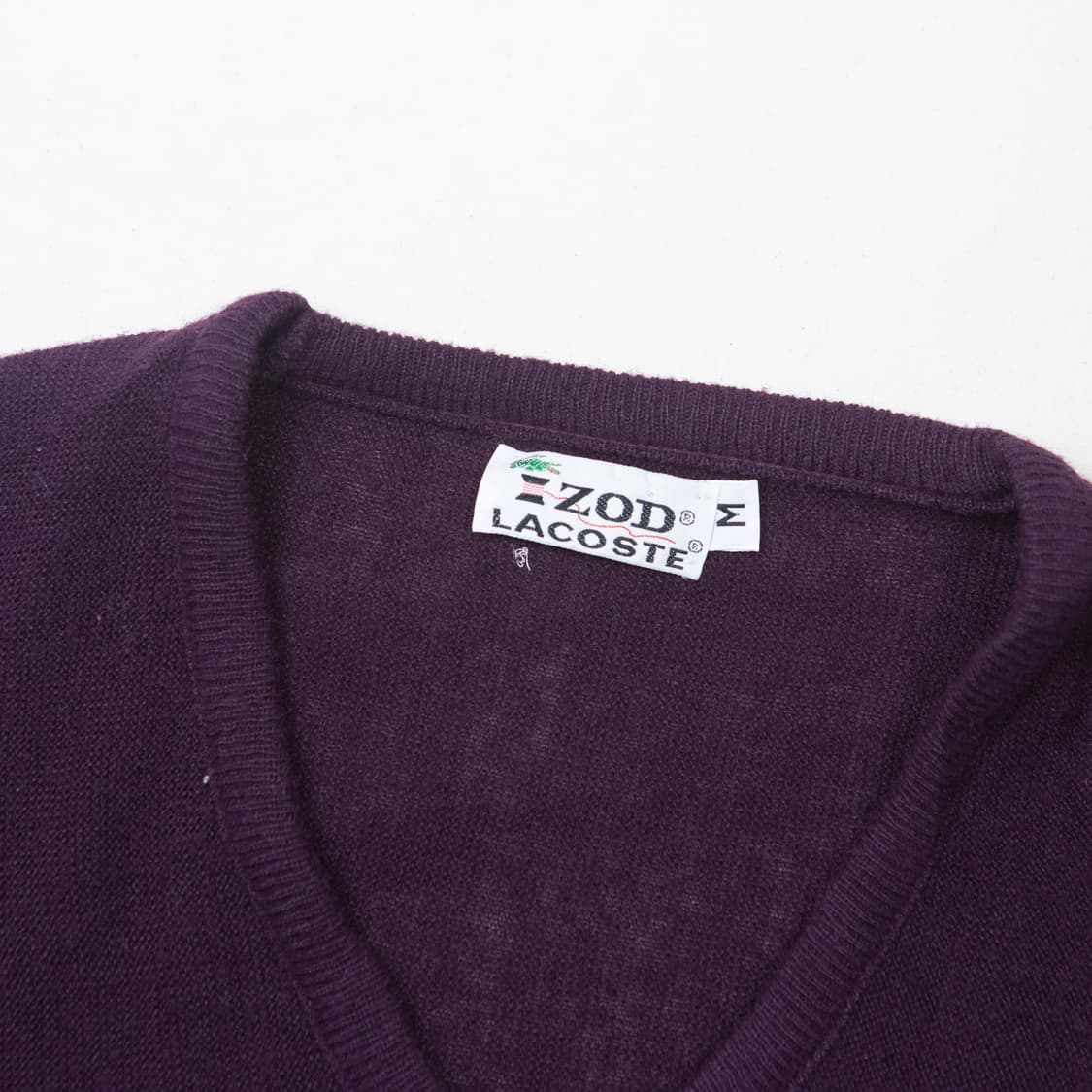 60s IZOD Lacoste 올른 아크릴 V 넥 스웨터 딥 퍼플 상품이미지3