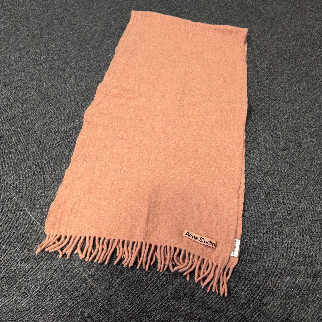 아크네스튜디오 울 프린지 머플러  상품이미지2