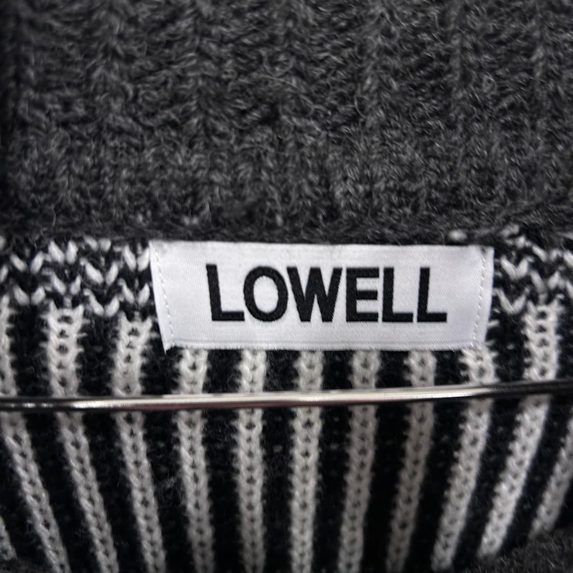 로웰 노르딕 패턴 하이넥 코위찬 니트집업 상품이미지3