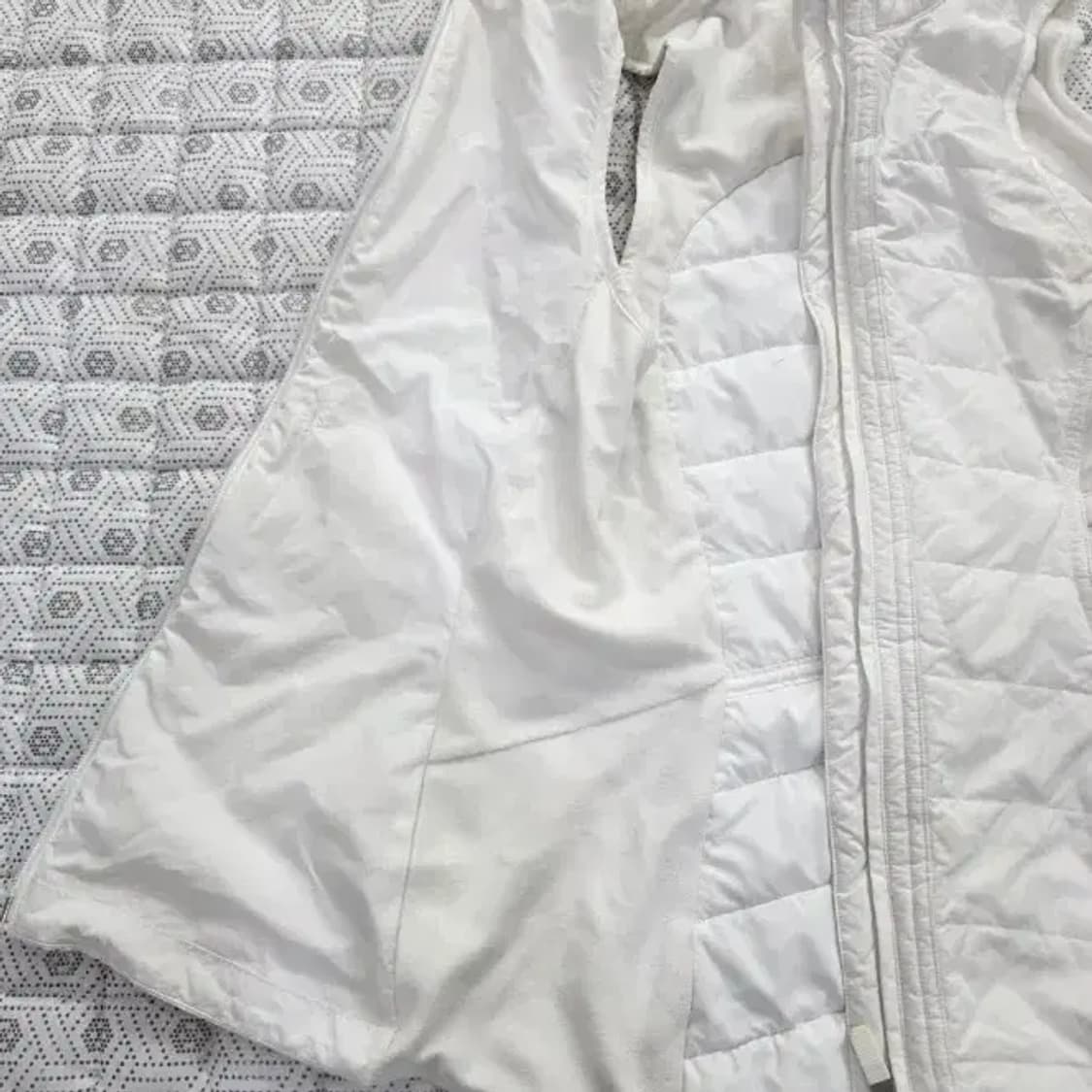 룰루레몬 다운 베스트 화이트 ~55 상품이미지6