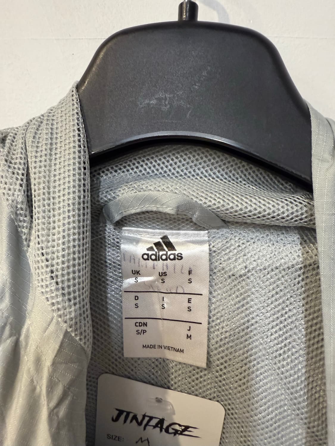 아디다스 그레이 바람막이 상품이미지3