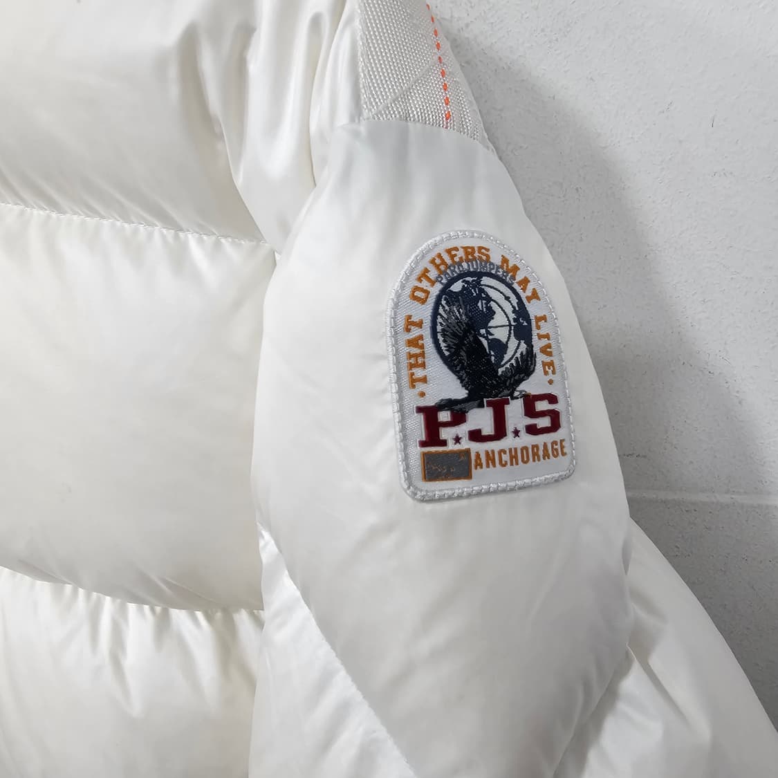 파라점퍼스 틸리 로고패치 여성 패딩 상품이미지4