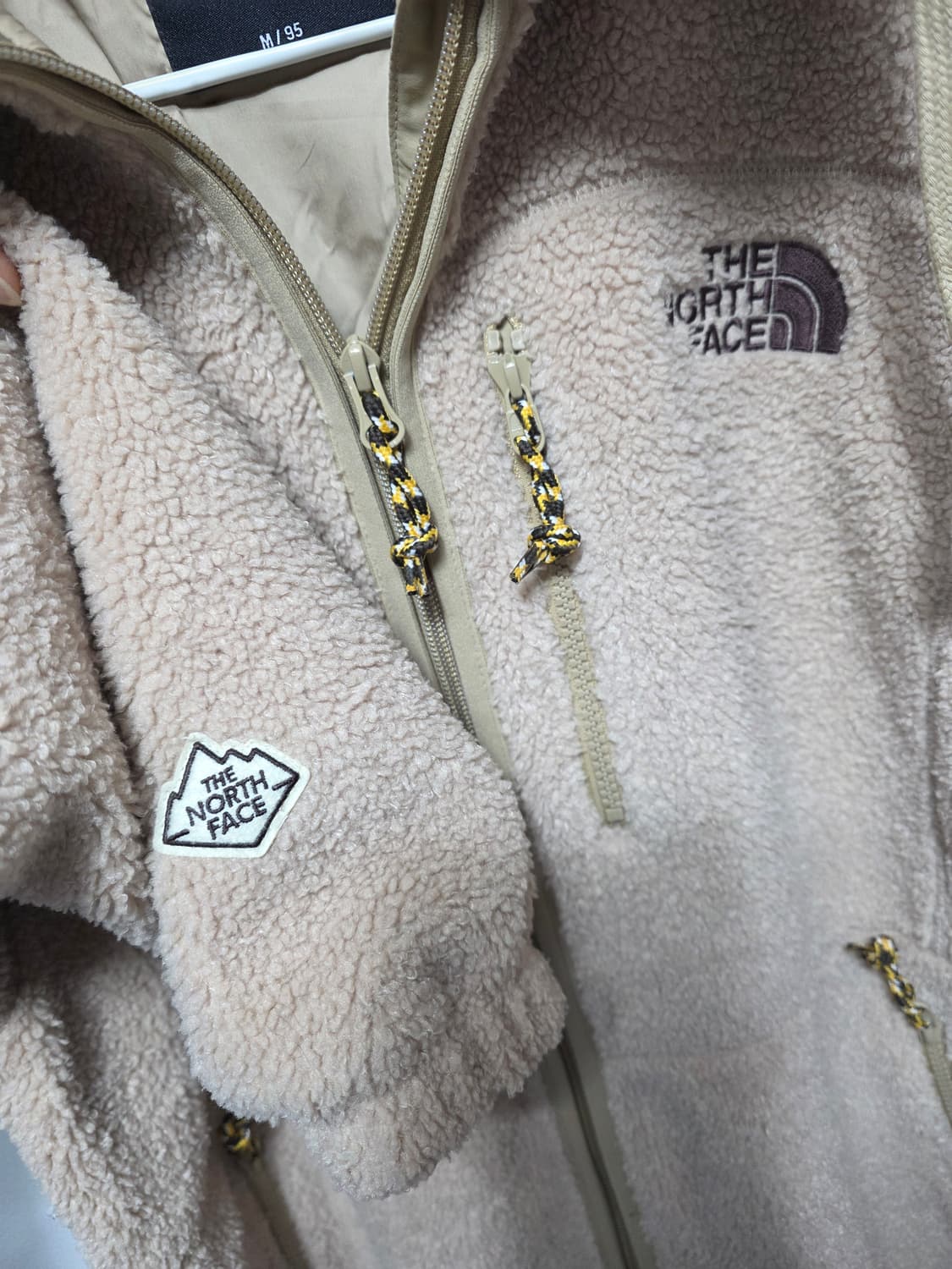 노스페이스 후리스  롱 후드 집업 코트 베이지 상품이미지3